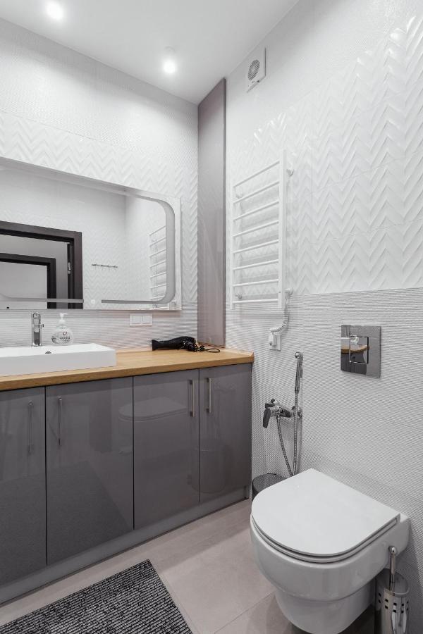 White Apartment In 12 Floor Οδησσός Εξωτερικό φωτογραφία
