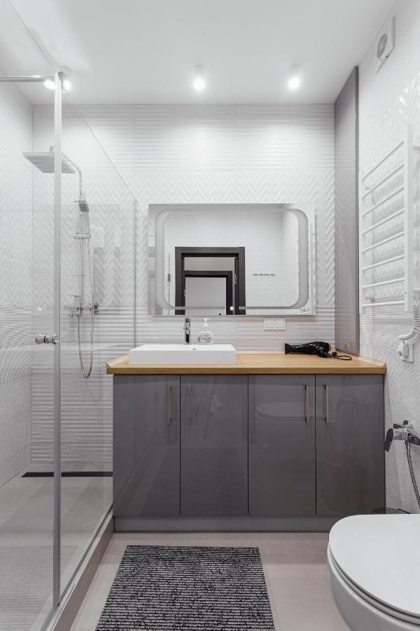 White Apartment In 12 Floor Οδησσός Εξωτερικό φωτογραφία