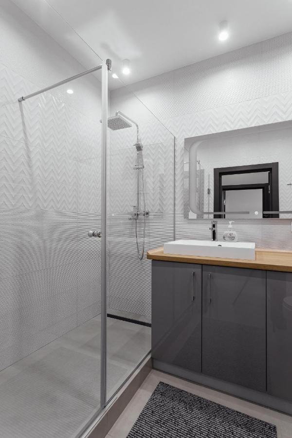 White Apartment In 12 Floor Οδησσός Εξωτερικό φωτογραφία